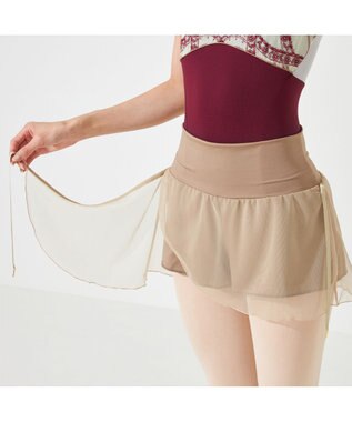 Chacott ショートパンツ付スカート シャンパン