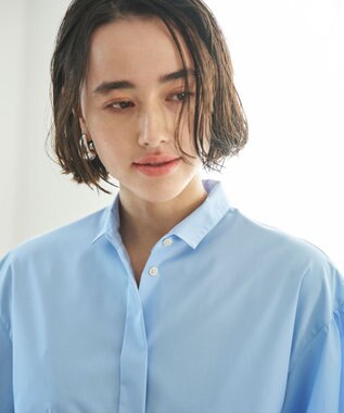 #Newans 【洗濯機可能/シワになりにくい】〈お尻・太ももをカバー〉フレアスリーブイタリアンカラーシャツ ブルー