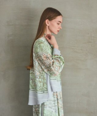 GRACE CONTINENTAL パリスカーフプリントブラウス グレー