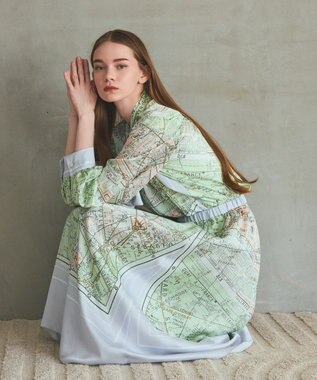 GRACE CONTINENTAL パリスカーフプリントブラウス グレー