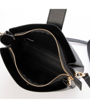 UNBILLION カシュカシュ cachecache / 横型3つ口ショルダーバッグ ブラック