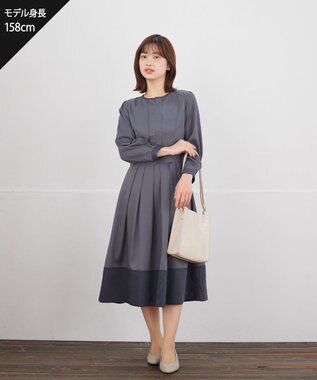 Tiaclasse 【セレモニー・新色追加】キーネックフレアワンピース グレー×チャコールグレー