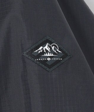 JOSEPH ABBOUD MOUNTAIN 【UNISEX】リサイクルナイロンリップ コート ブラック系