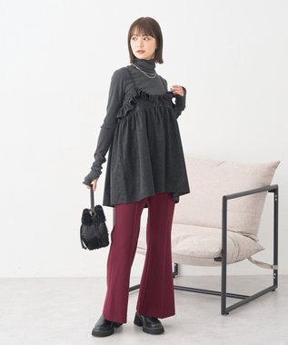 earth music&ecology センターシームフレアパンツ Ecru