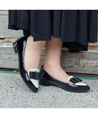 ing <ing>【WEB限定】【レイン対応】リボンモチーフフラットパンプス ブラックコンビ