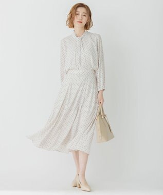 23区 L 【洗える】トライアングルプリント ネックデザイン ブラウス ベージュプリント