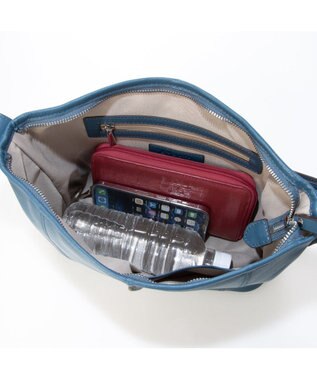 UNBILLION アトランタ ATLANTA / やぎ革軽量ショルダーS ブルー