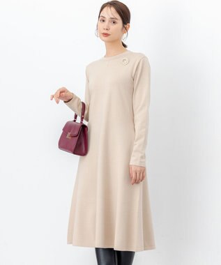 組曲 L シックフレアニットワンピース ベージュ系
