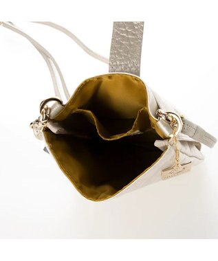 PELLE BORSA パスポートサイズショルダーバッグ Alive アライブ 4306 シャンパンゴールド