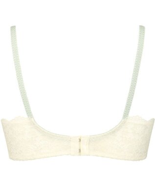 Wing 3/4カップブラ　【2680シリーズ】　背中すっきり　贅沢な総レース　ウイング／ワコール　PB2680 クリーム