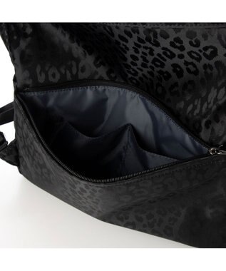 LA BAGAGERIE 10ポケット持ち手付きリュック Lサイズ レオパード