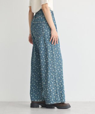 earth music&ecology タックホックデニムパンツ Flower