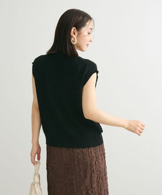 Green Parks シルバーボタンクルーネックベスト Black