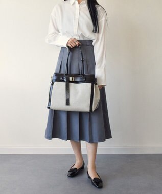 INTER-CHAUSSURES 【CHRISTIAN VILLA】レザーハンドルキャンバストート ブラックコンビ