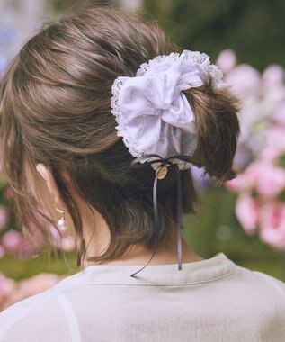 Maison de FLEUR すずらんプリントシュシュ