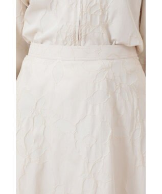 DAKS 【TV着用｜梅津弥英子アナ】フラワーモチーフジャガードスカート ベージュ