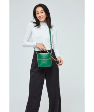 style code 【VerdeVari/ヴェルデヴァリ】バニティバッグ グリーン