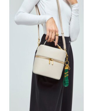 style code 【VerdeVari/ヴェルデヴァリ】バニティバッグ グレージュ