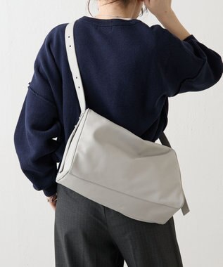 russet トライアングルショルダーバッグ(CE-1675) L.Gray