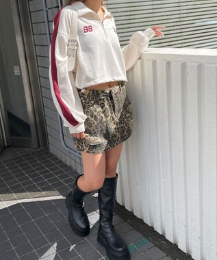 WEGO 刺繍ハーフジップショートスウェット ホワイトアイボリー