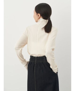 earth music&ecology コットンシアータートルネックプルオーバー Ivory