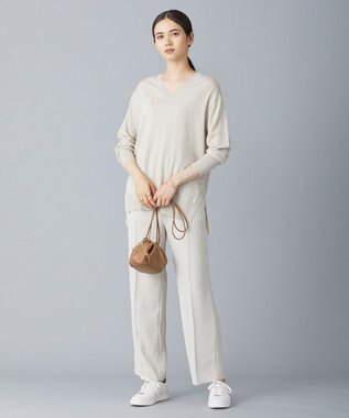 ICB 【洗える】 コンパクトウール Vネックプルオーバー トープ系