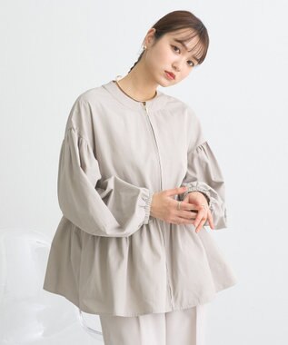 earth music&ecology 撥水ペプラムジップブルゾン Gray Beige