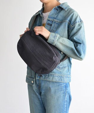 NIZYU KANO FUKUI SIWAナイロンボディバッグ Mサイズ ダークグレー