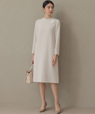 組曲 L 【KUMIKYOKU NAVY】コンフォータブルドレープ レース襟ワンピース サンドベージュ系