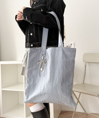 WEGO チャーム付きA4トートバッグ サックス