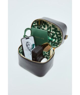 style code 【VerdeVari/ヴェルデヴァリ】バニティバッグ グリーン