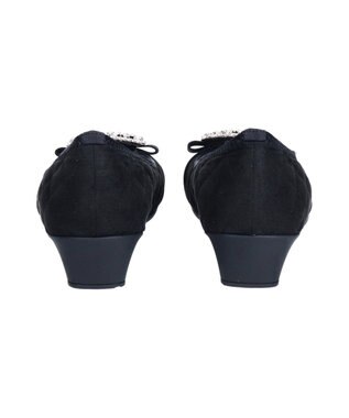 Bridget Birkin ＜3E＞【Bridget Birkin Walk】キルティングビジューリボンウォーキングパンプス ブラックスウェード