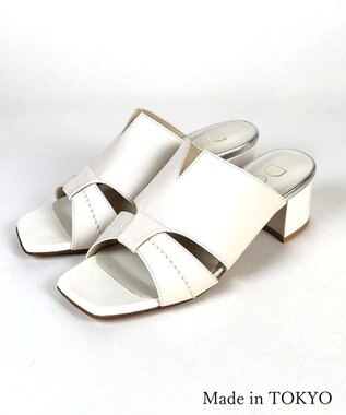 Dominic3 型押しヒール レザーVカットミュール アイボリー