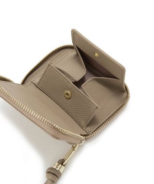 【フリマアプリ唯一】HUNTERXHUNTERトランプカード　シュリンク付新品 フリマアプリ唯一】HUNTERXHUNTERトランプカード シュリンク付