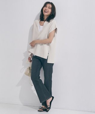 UNFILO 【WEB限定カラー】スゴ機能美ニット キーネック ジレ グレージュ