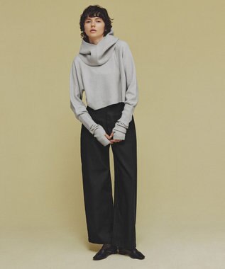 UNFILO ふわふわニット クロップドハイネック グレー