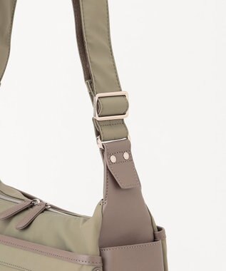 Y'SACCS 【ムック本掲載】【ナイロンタフタ×リサイクルレザー】デイリーショルダー　Sサイズ カーキ