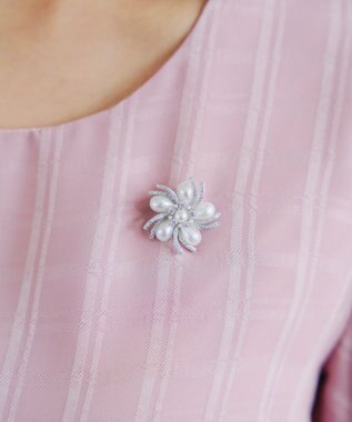 Tiaclasse 【選べる2TYPE】スモールフラワーブローチ シルバー