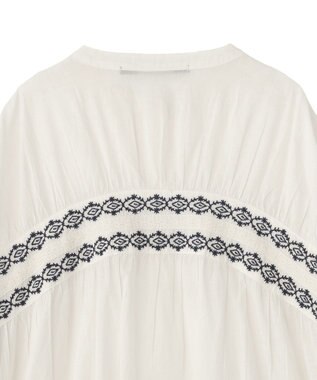 YECCA VECCA バック刺繍バンドカラーシャツ Off White