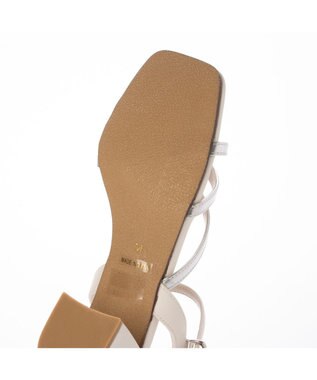 ing <Pitti>【WEB限定】アシンメトリークロスサンダル シルバー