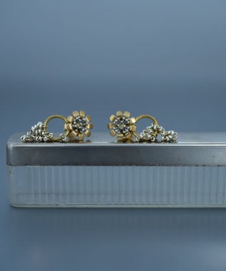 monshiro マーガレットイヤリング ゴールド×グレー