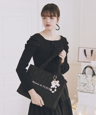 Maison de FLEUR ギャザーハンドルリボンキルティングトート Black