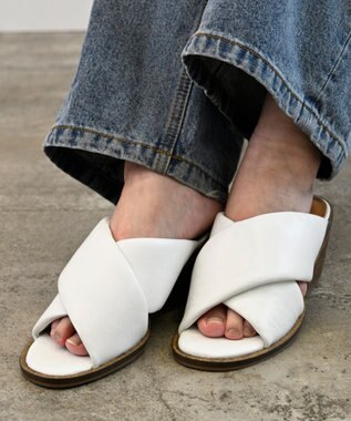 APOM パテッドストラップチャンキーヒールミュール60