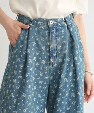 earth music&ecology タックホックデニムパンツ Flower