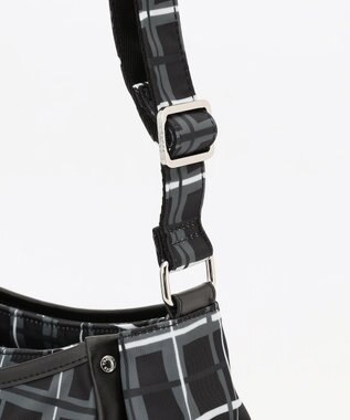 Y'SACCS ドローイングチェックショルダーバッグ ブラック