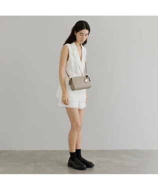 PELLE BORSA シンプルショルダーポシェット Reinette レネット 4717 グレージュ