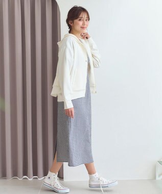 Feroux 【洗える】バックフリル ダンボールパーカー アイボリー系