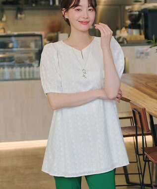 Tiaclasse 【2TYPE/総レース・袖レース】パンチングレースパフスリーブチュニックブラウス