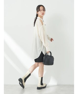 earth music&ecology ショルダースリットシャツ Off White