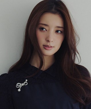 TOCCA 【八木アリサさん着用】SHAKE RIBBON 2WAY BROOCH NECKLACE ブローチネックレス